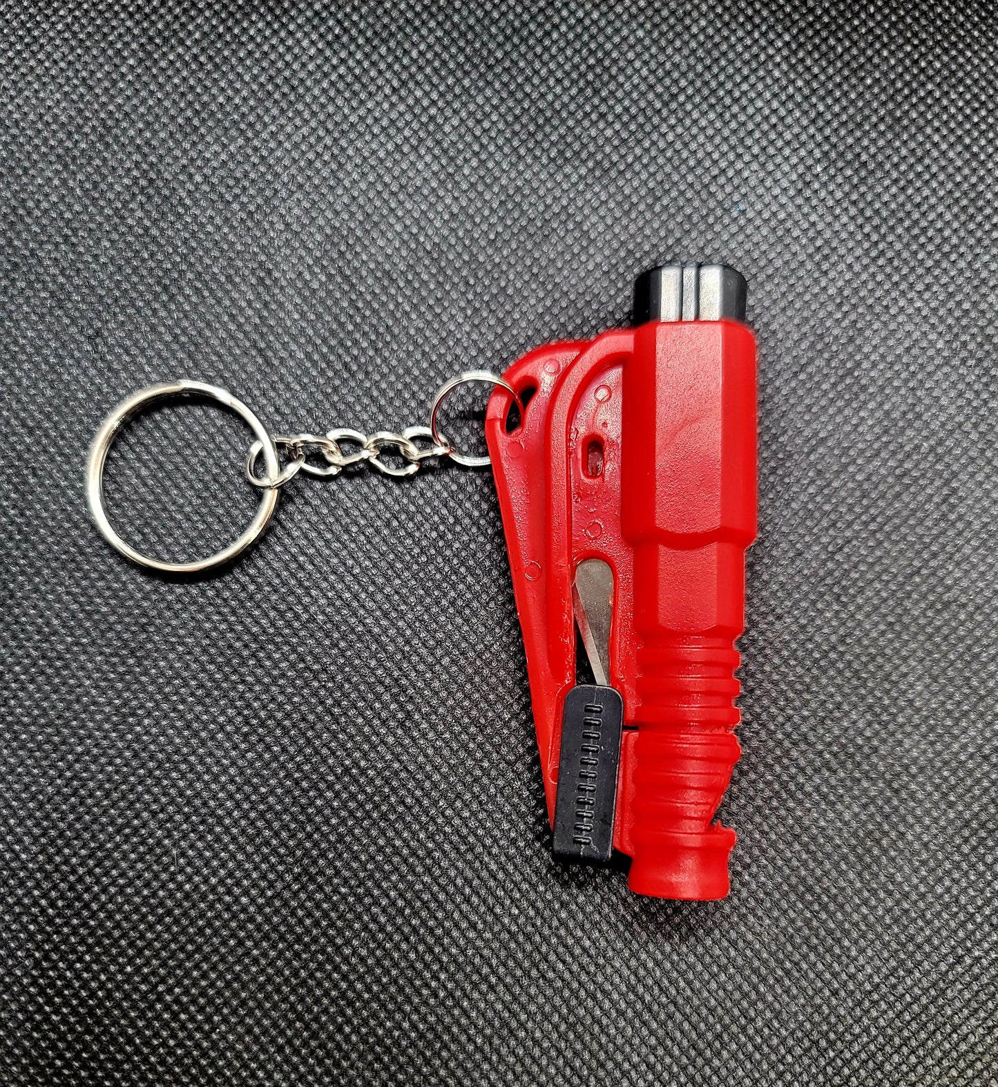 Seatbelt cutter /multifunction tool