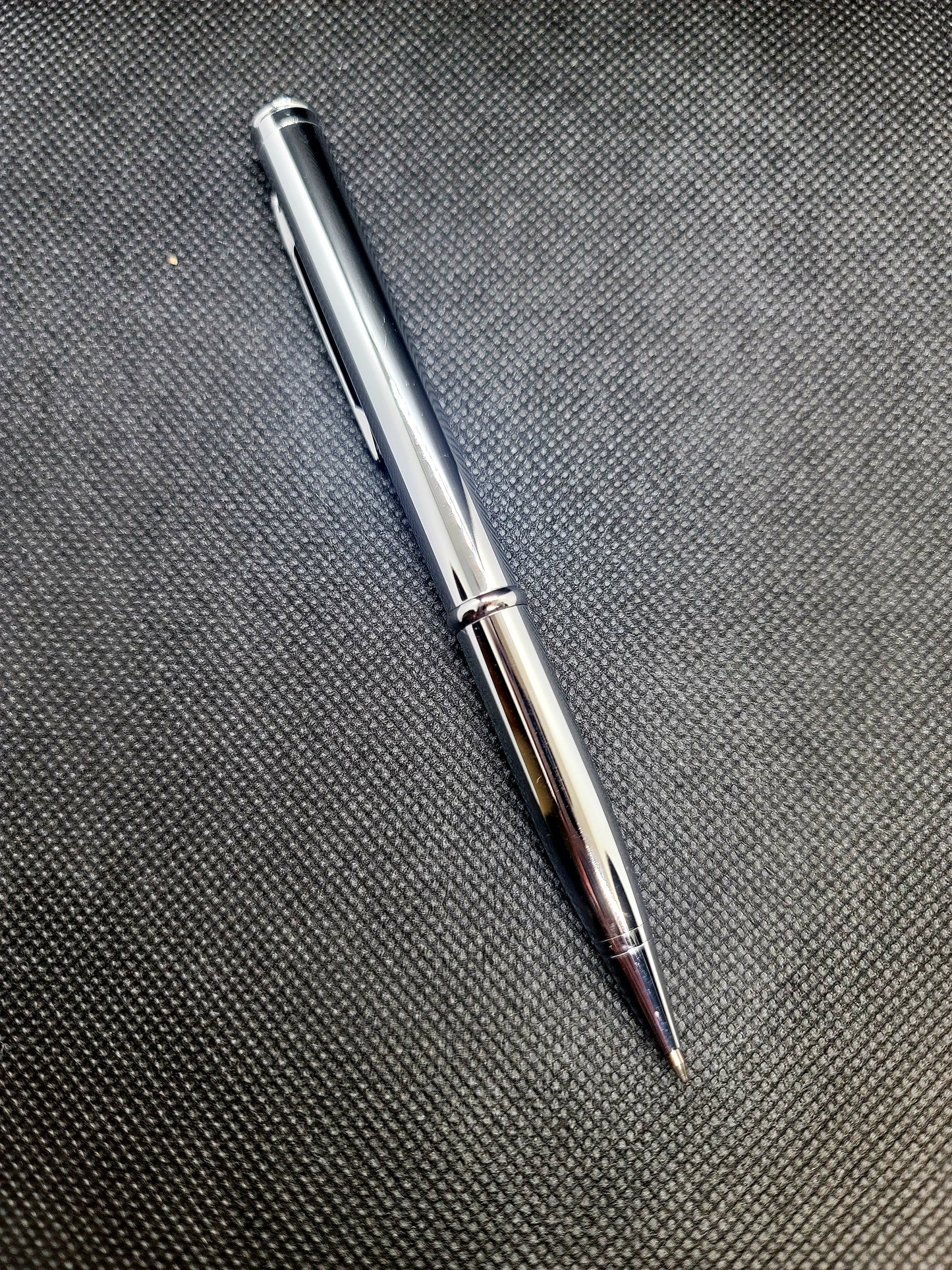 Discreet Pen with letter opener